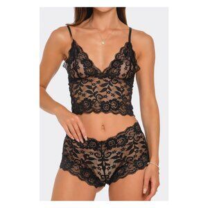 Eye On You Women’s Lace Lingerie Set